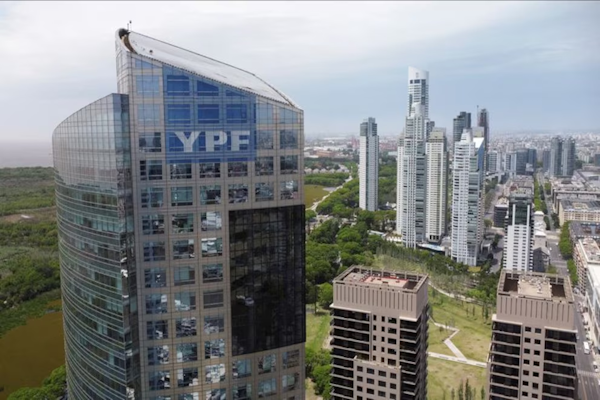 Fallo favorable para Argentina en causa por YPF en EEUU