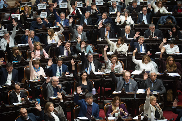 Rechazo a los vetos de Milei: la oposición convocó a una sesión en Diputados