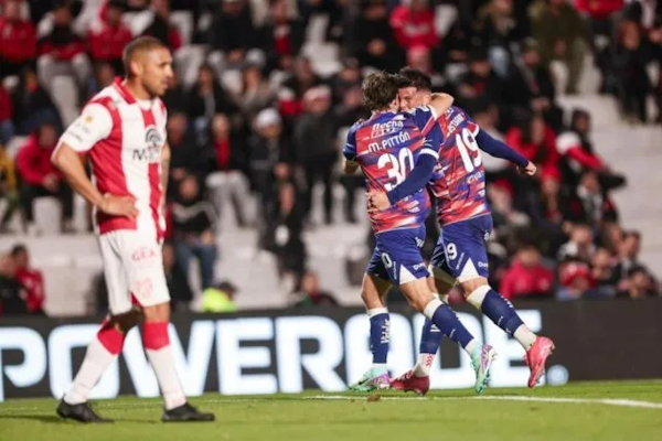 Unión hizo historia con su goleada a Instituto