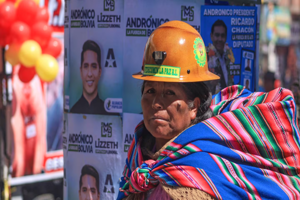 Los bolivianos concurren este domingo a elecciones presidenciales 