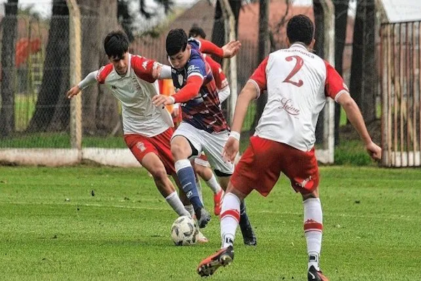La reserva de Unión perdió con Huracán en Santa Fe