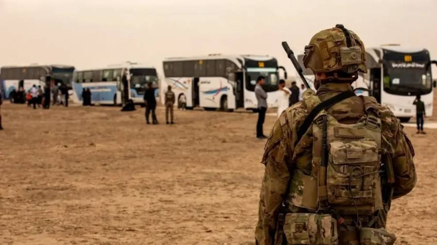Las tropas estadounidenses comenzaron su prometida retirada de Irak
