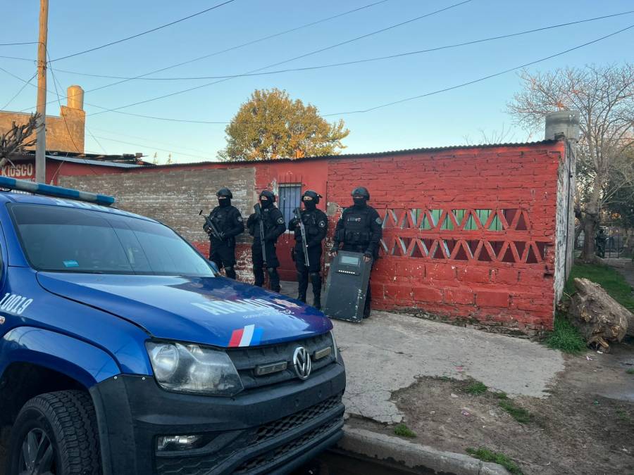 Múltiples allanamientos en Barrio Coronel Dorrego y Nueva Esperanza 