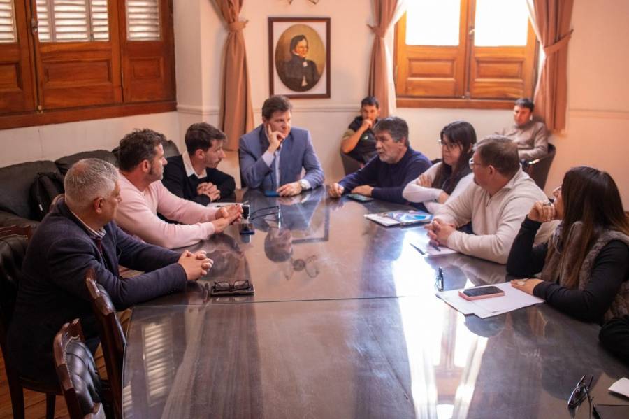 Hubo acuerdo en la paritaria municipal y Festram levantó el paro