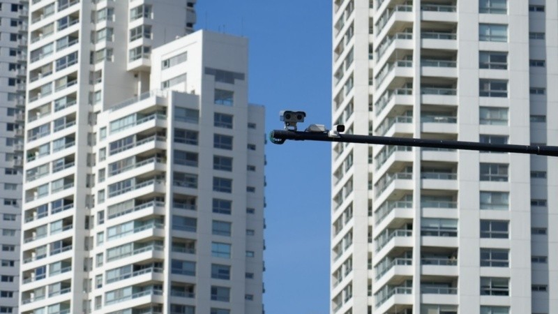 Autos mellizos: cámaras detectaron 32 patentes clonadas 