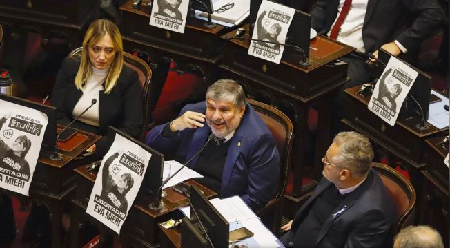 Duro revés para el Gobierno: el Senado debatirá el rechazo del veto a Discapacidad y reforma de los DNU