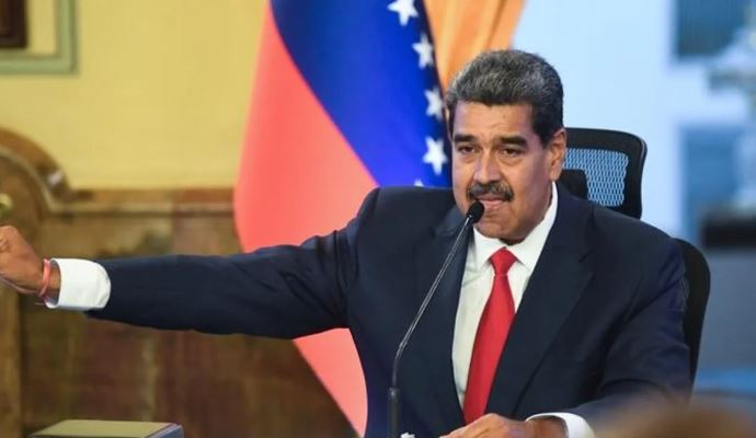 Maduro afirma que el relato de EEUU para justificar el despliegue militar es una 