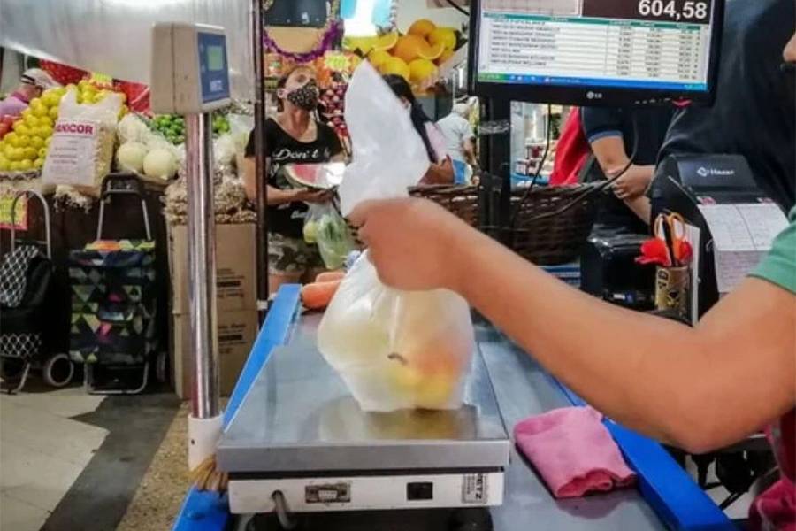 Empleados de comercio reciben aumento y un bono en septiembre
