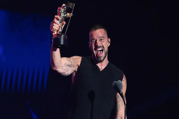 MTV VMAs 2025: Ricky Martin deslumbró con su look