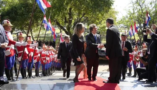 Javier Milei visitó el Congreso de Paraguay: ponderó el vínculo entre ambos países y pidió apertura comercial en la región