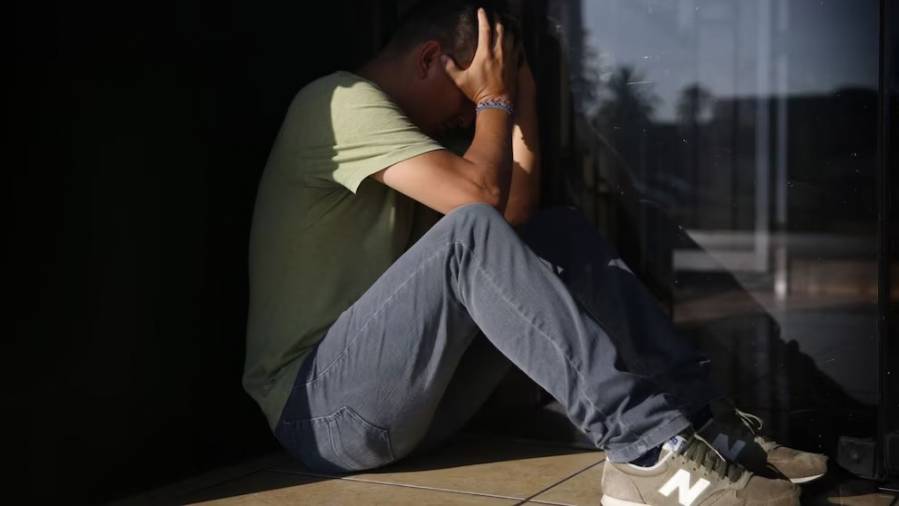 José Domínguez, médico psiquiatra sobre prevención de suicidios: 