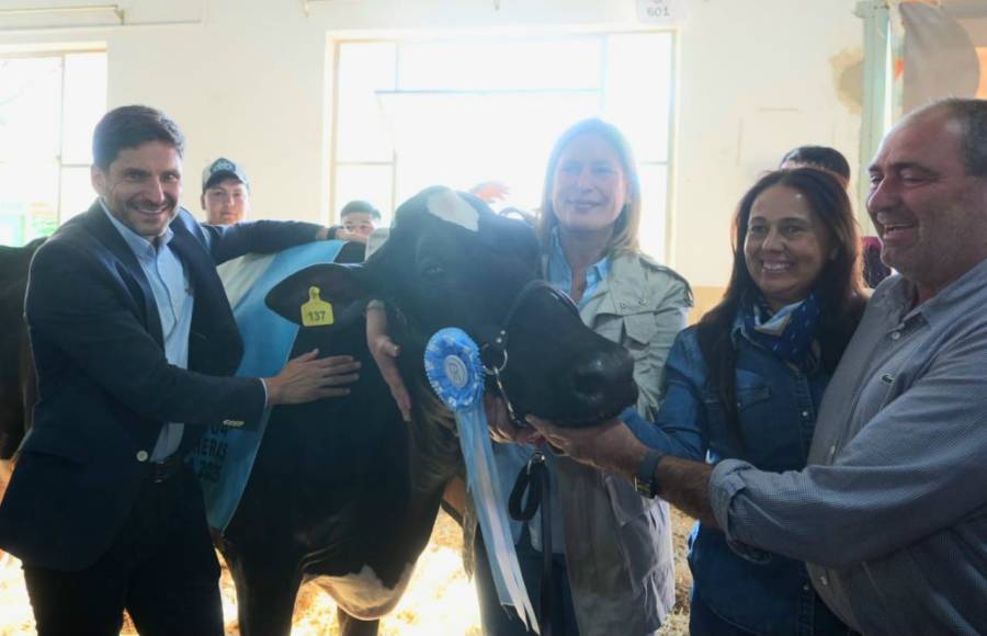 Pullaro: “Llevemos al Congreso Nacional legisladores que defiendan al campo, la producción y la industria”