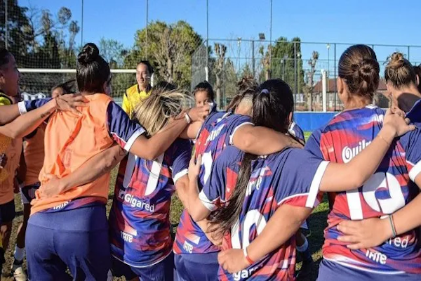 Ascenso a Primera femenino: Unión jugará la final