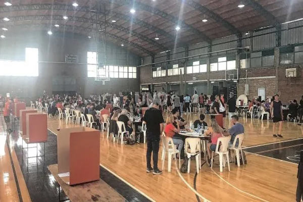 Colón oficializó la convocatoria a elecciones