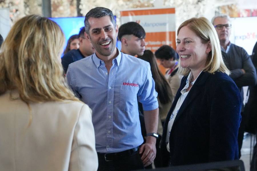 Scaglia en la Expo Empleo: “En un contexto de dificultad en Argentina, Santa Fe apuesta al trabajo para salir adelante”