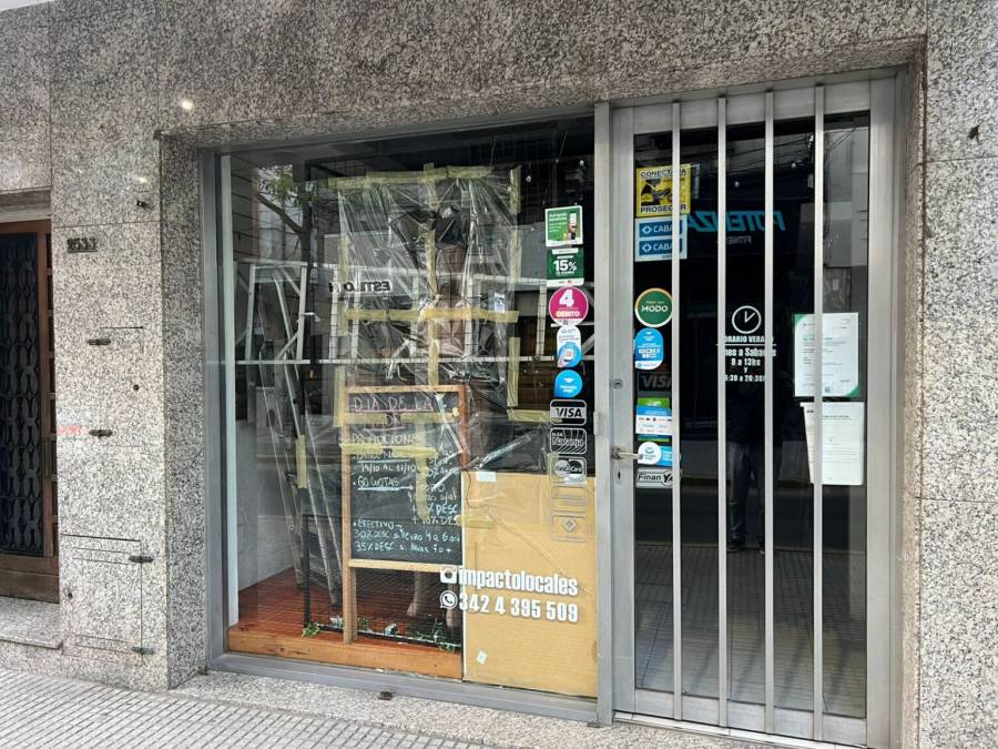 Robaron a un vecino en barrio sur y dañaron un comercio en el microcentro