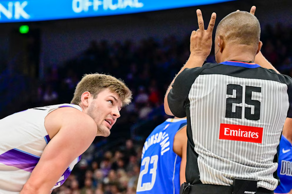 La NBA integra inteligencia artificial al arbitraje
