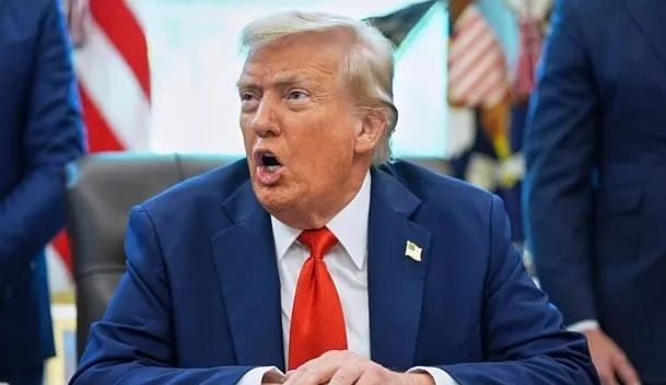 Importante automotriz perderá u$s1.600 millones por la política de Donald Trump contra los vehículos eléctricos