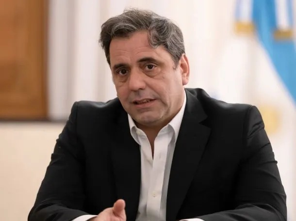 El Gobierno evalúa convocar a sesiones extraordinarias para tratar las reformas tributaria y laboral