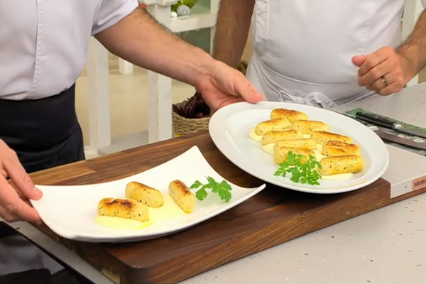 Receta de salchichas de pollo caseras con puré de patata