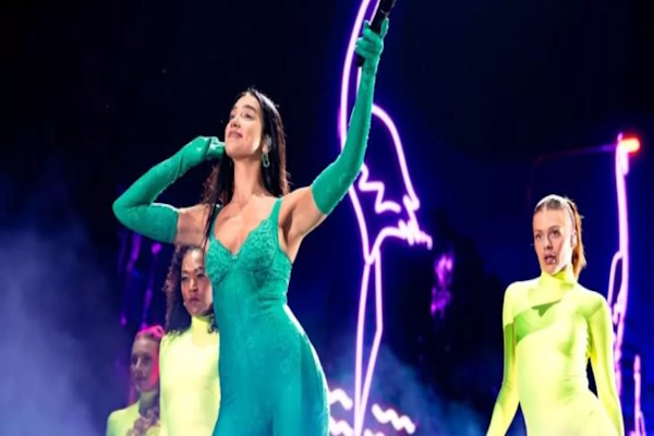 Dua Lipa sorprendió con una versión de un tema de Miranda! 