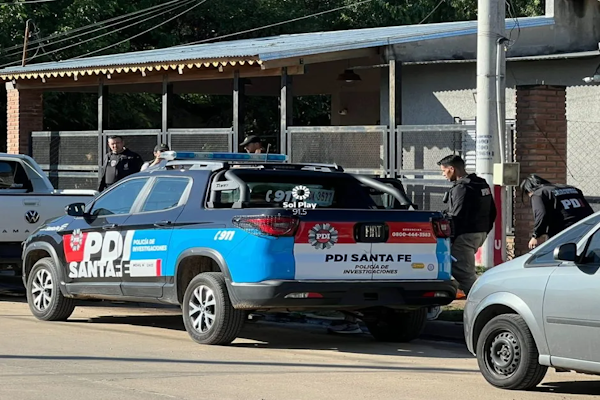 Allanaron la casa de un futbolista de Unión en Alto Verde