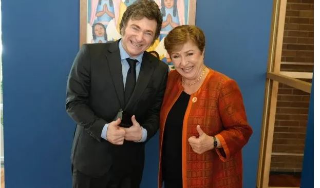El FMI volvió a advertir a Javier Milei y Luis Caputo sobre la necesidad de reforzar las reservas