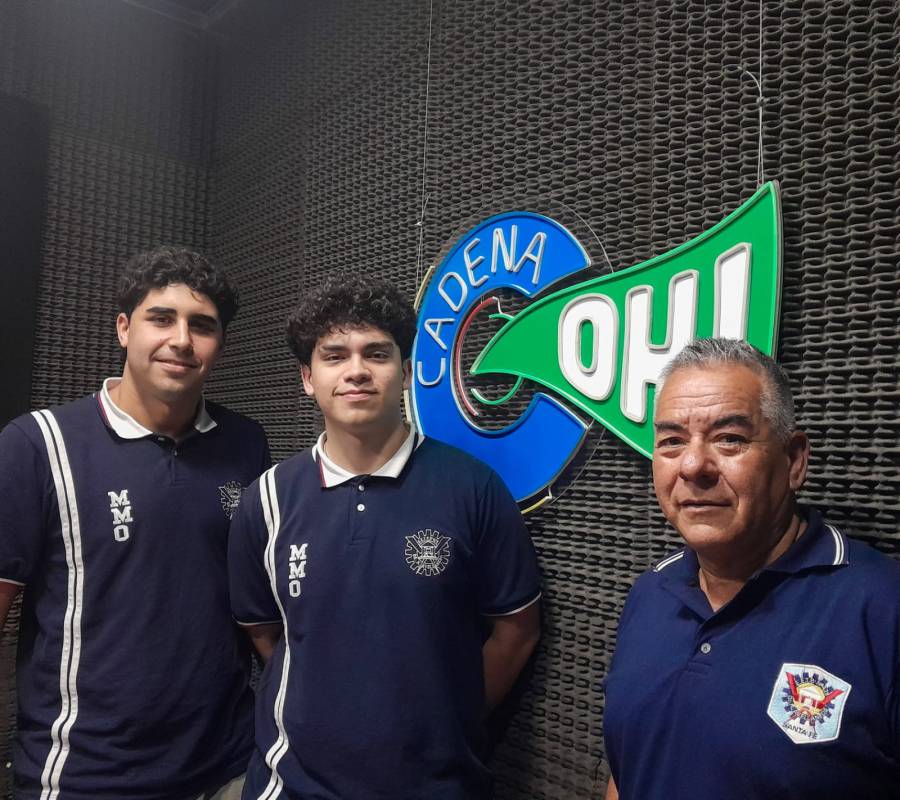 Alumnos de la escuela Avellaneda crean un tótem fotográfico 