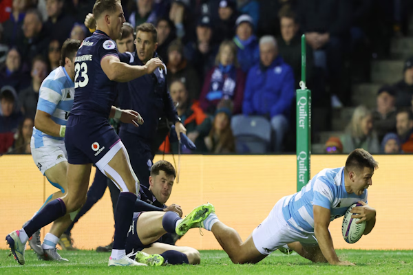 Épica remontada de Los Pumas para vencer a Escocia