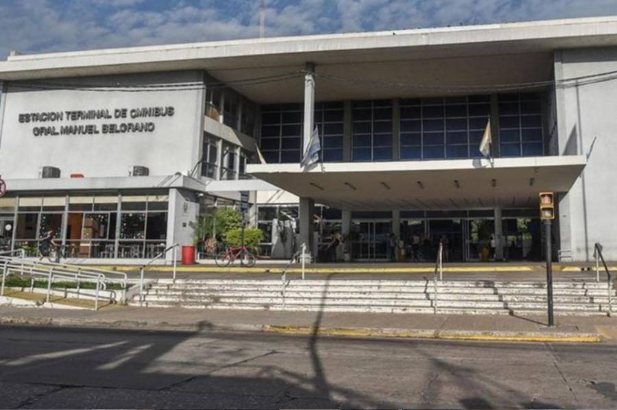 Dos detenidos por asaltar a una mujer que siguieron desde la terminal