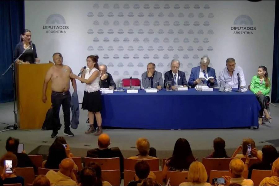 Científicos condenan acto antivacunas: 