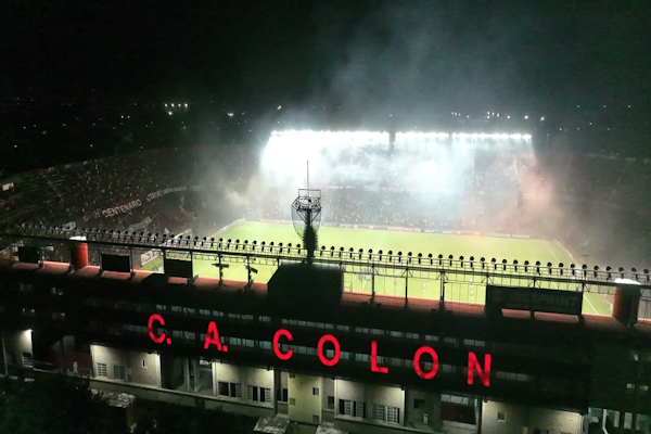 Colón: cobraron los empleados y le pagarán al plantel