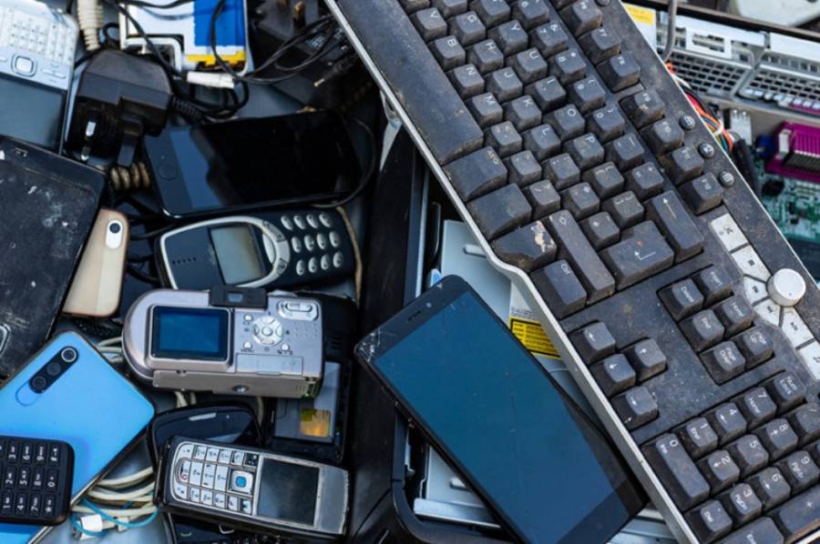 Abren un punto fijo para recibir residuos electrónicos
