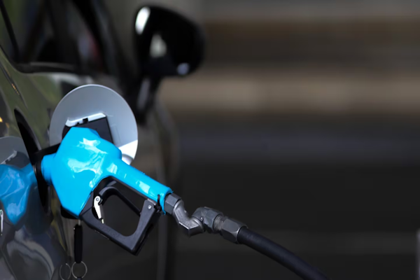 Naftas y gasoil: los aumentos superan la inflación acumulada del año