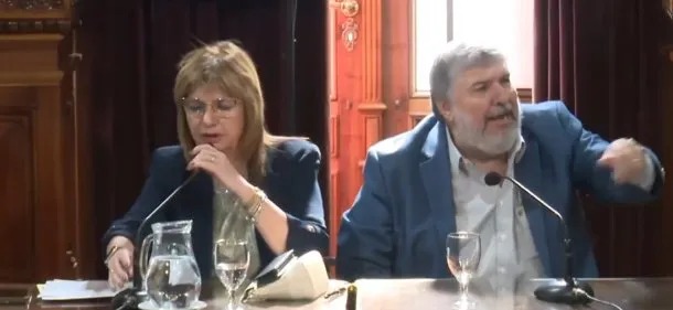 Escandaloso inicio del debate de la reforma en el Senado: ¡Acá hacen lo que se les canta las pelotas!
