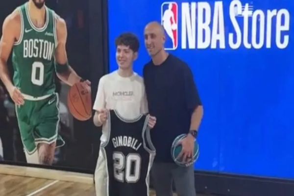 Manu Ginóbili se desafío con Davo Xeneize