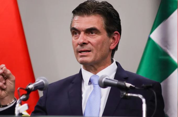 Bolivia declara emergencia económica y ajusta precios de combustibles