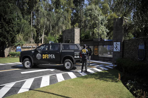 Allanan la sede de la AFA y el predio de Ezeiza 