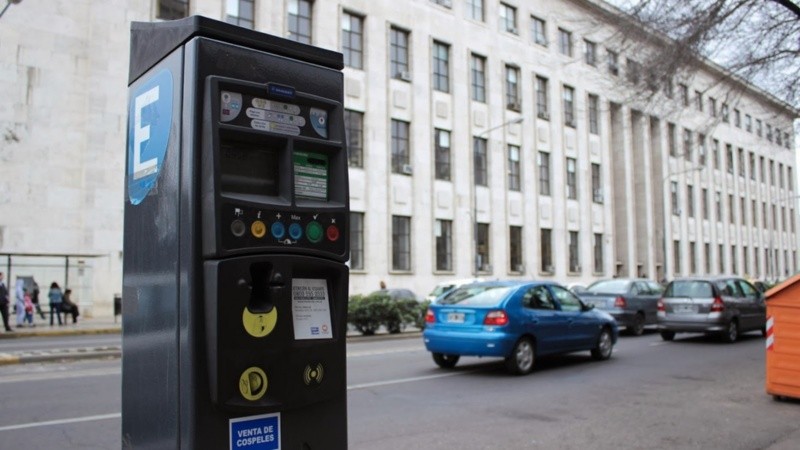 Ya rigen las nuevas tarifas del estacionamiento medido en Rosario
