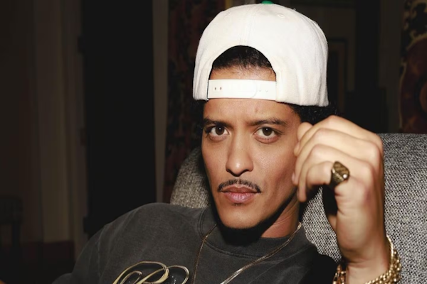 Bruno Mars volverá a sacar un disco tras diez años