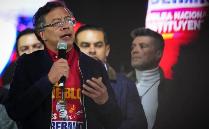 Petro convoca a marchar para defender la soberanía de Colombia tras las amenazas de EE. UU.