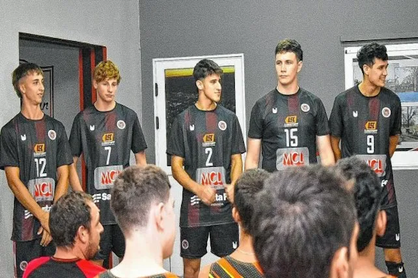 Liga Nacional Masculina de vóley: Libertad (SJN) arrancó su senda