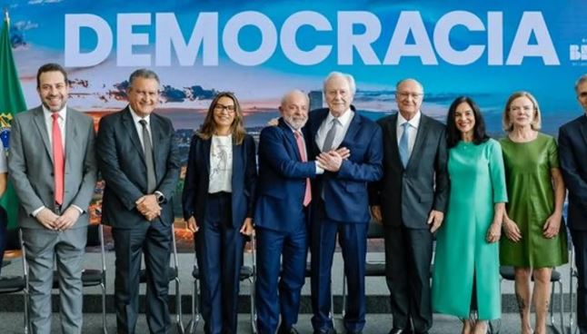 Lula remarcó los logros de su gobierno a tres años del intento de golpe