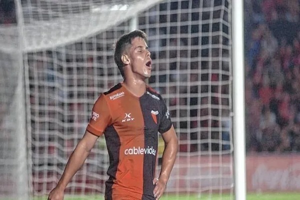 Colón acordó el préstamo de Talpone a Estudiantes de Río Cuarto
