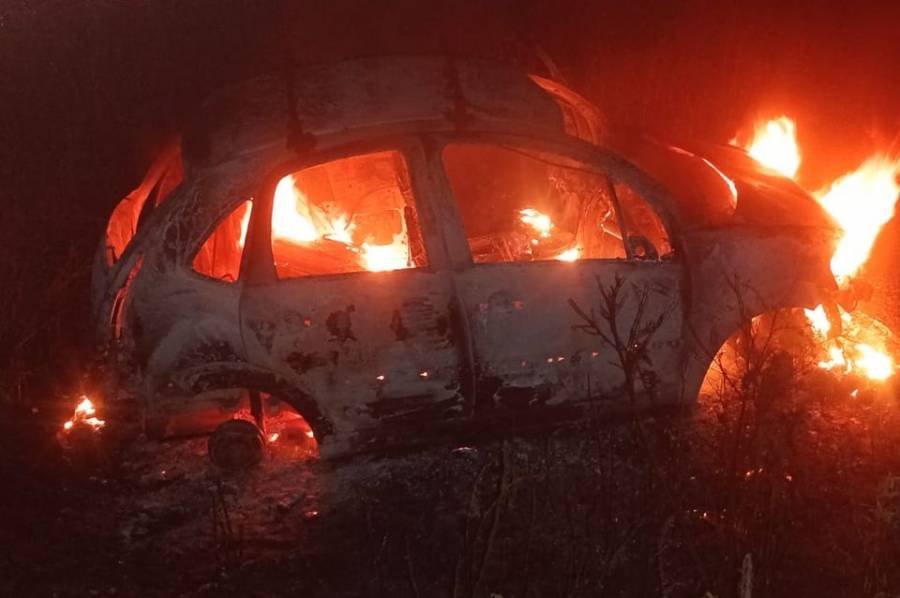 Otro auto incendiado, esta vez en Los Zapallos
