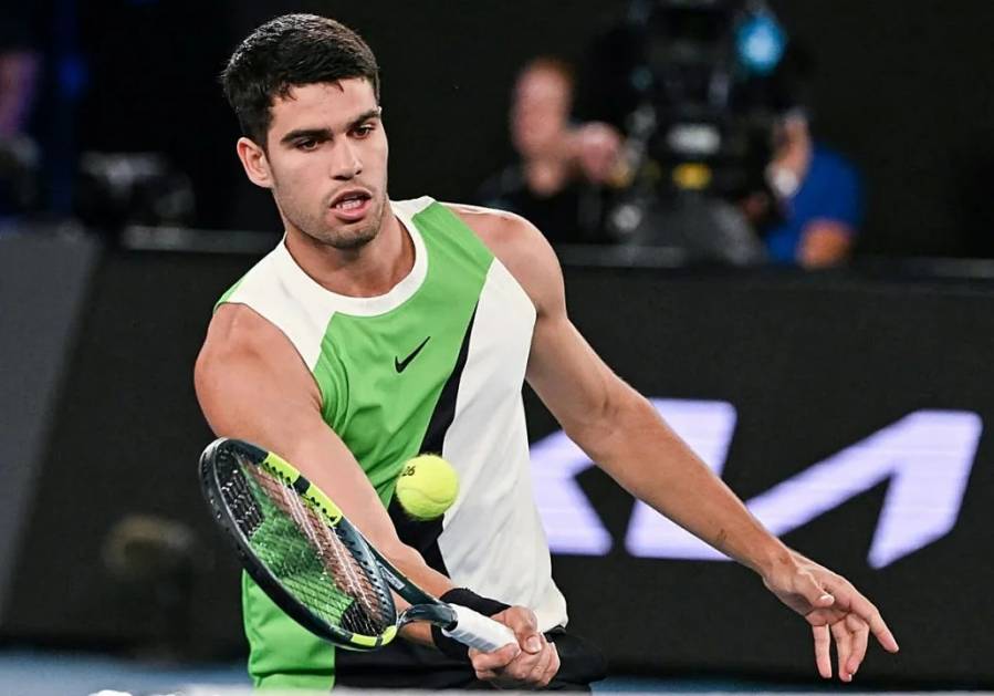 Contundente triunfo de Alcaraz sobre Walton en su debut en el Australia Open
