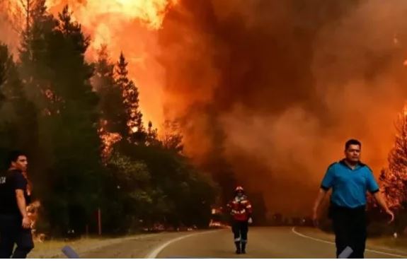 Chile detuvo a 70 sospechosos por los incendios forestales y enfrentan penas de prisión perpetua