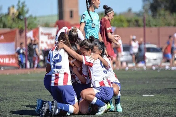 Unión convoca a prueba de jugadoras para todas sus categorías