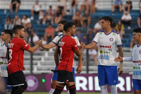 Serie Río de La Plata: Colón perdió por penales ante Paysandú FC