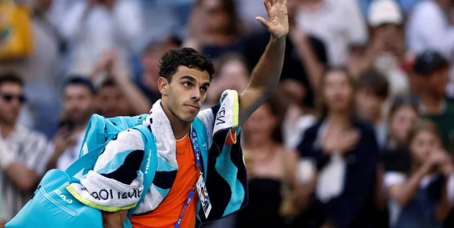 Cerúndolo perdió con Zverev y quedó eliminado del Australian Open